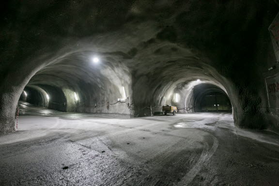 13_H33_Zugangstunnel_Ahrental_Abzweigungskaverne_z.jpg